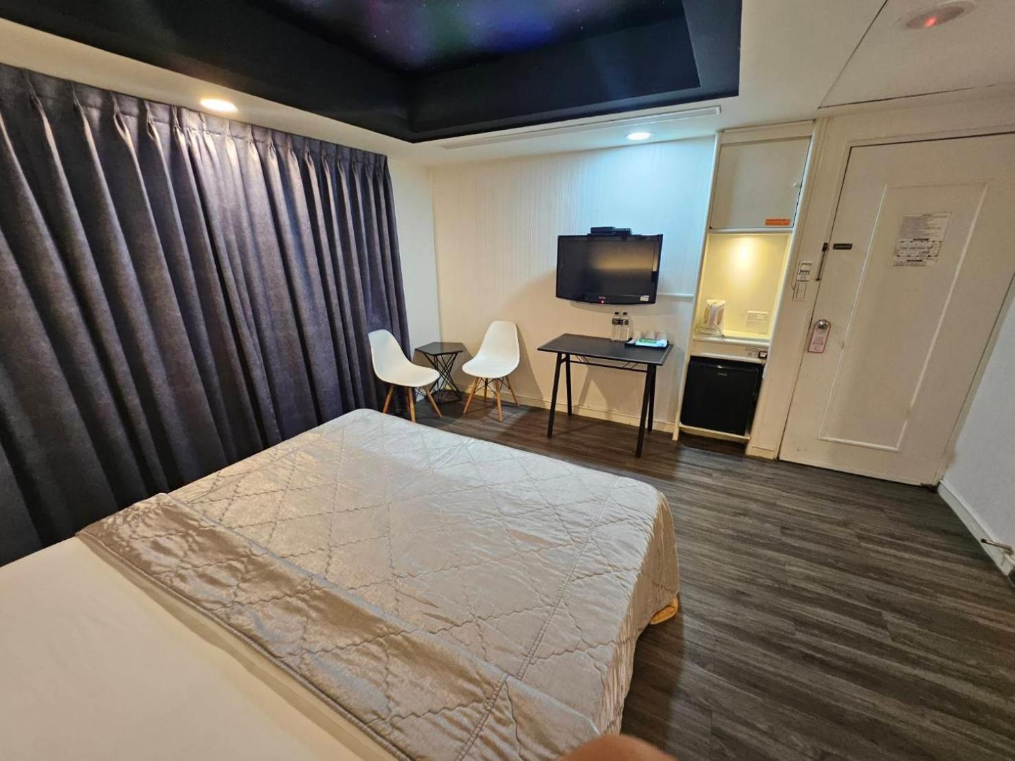Joy Garden Hotel Гаосюн Экстерьер фото